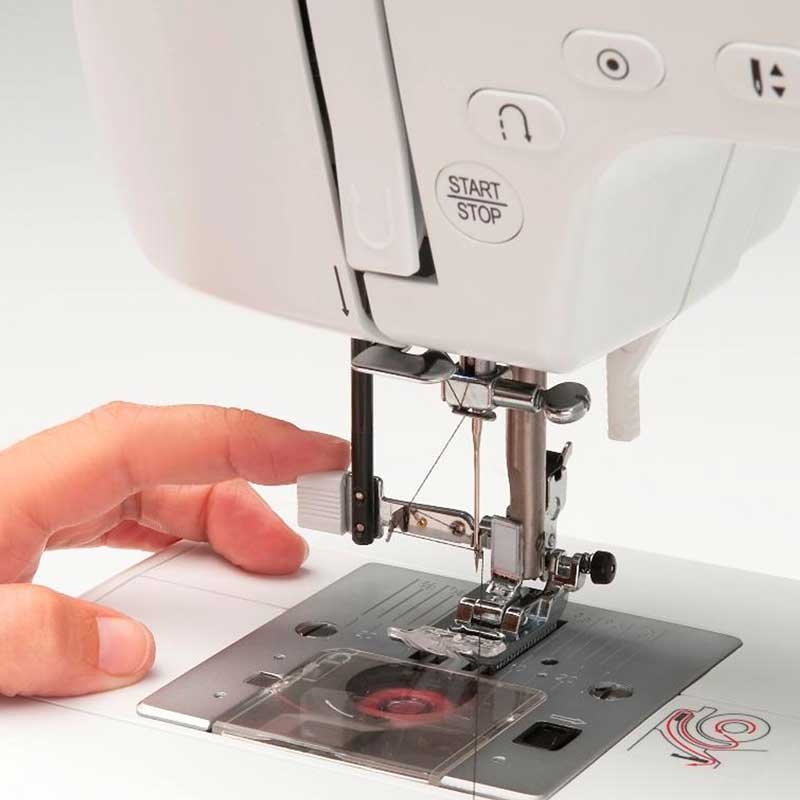 Singer Professional 9100 Máquina de coser computarizada con 404 puntadas  integradas, tiene 2 alfabetos integrados perfectos